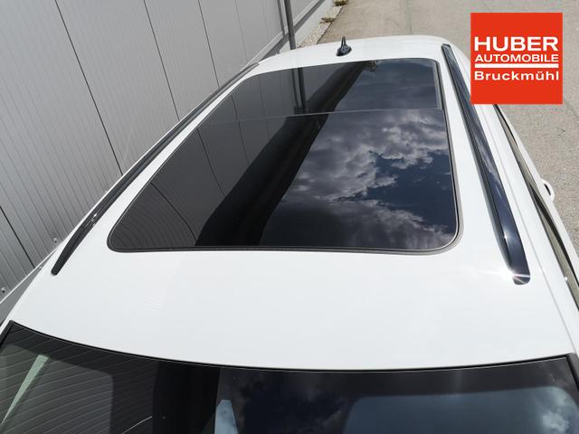 Skoda Octavia Combi 2.0 TSI 195 kW RS Kombi 2.0TSI Pano Matrix Area AHK Sound GV5 