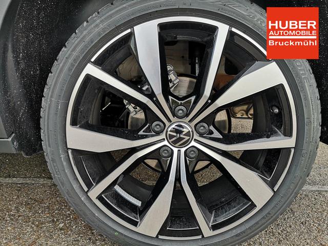 Volkswagen T-Roc R-Line 1.5TSI DSG AHK Pano ACC 19 Zoll 