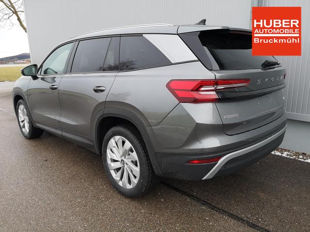 Skoda Kodiaq 2.0 TDI 142 kW 4x4 Selection 7 Sitzer AHK Navi Kamera 