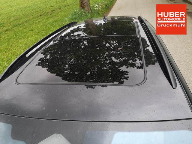 Volkswagen Tiguan 2.0 TDI 110 kW R-Line DSG Head Up Black 360 AHK 