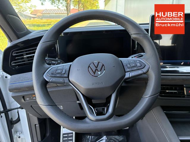 Volkswagen Tiguan 2.0 TDI 110 kW R-Line DSG Head Up Black 360 AHK 