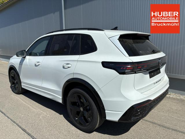 Volkswagen Tiguan 2.0 TDI 110 kW R-Line DSG Head Up Black 360 AHK 