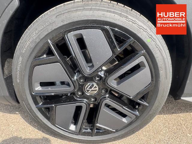 Volkswagen T-Roc 1.5 eTSI 110 kW R-Line Pano Black GV5 19 Zoll 