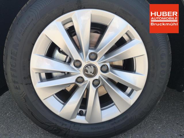 Skoda Octavia Combi 2.0 TDI 110 kW Selection Kombi DSG Navi PDC GV5 el. Hk 