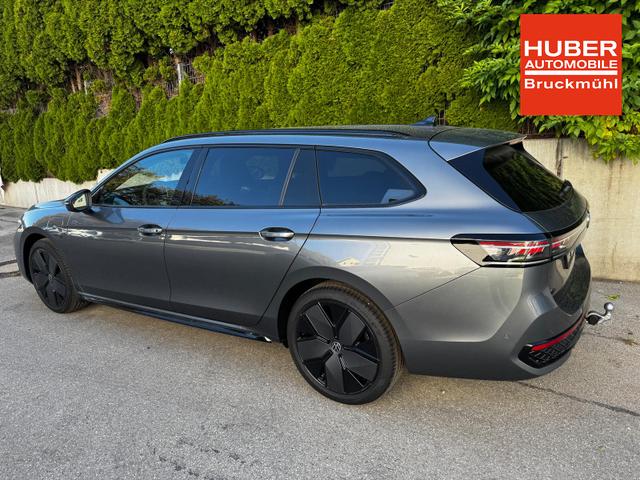 Volkswagen Passat Variant 1.5 TSI eHybrid 200 kW R-Line Black AHK 360 