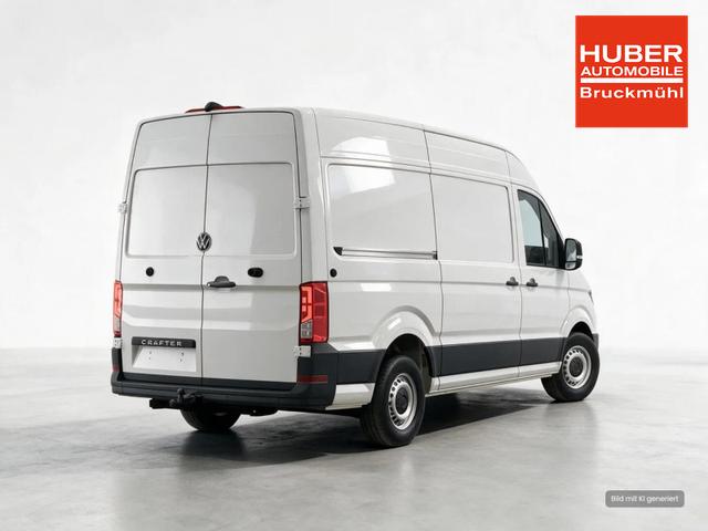 Volkswagen Crafter Kastenwagen 35 mittellang Hochdach FWD L3H3 AHK Kamera 3 Sitzer GV5 APP 