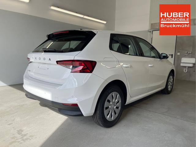 Skoda / Fabia / Weiß / / / 115PS Sitzheizung + App Connect