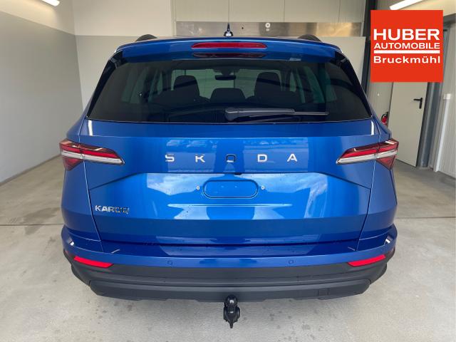 Skoda / Karoq / Blau / / / 150PS DSG AHK+Kessy