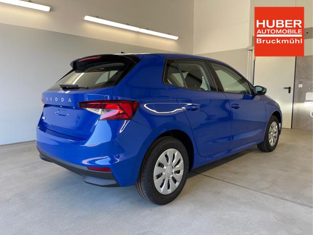 Skoda / Fabia / Blau / / / 115PS App Connect