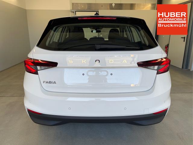 Skoda / Fabia / Weiß / / / 115PS App Connect