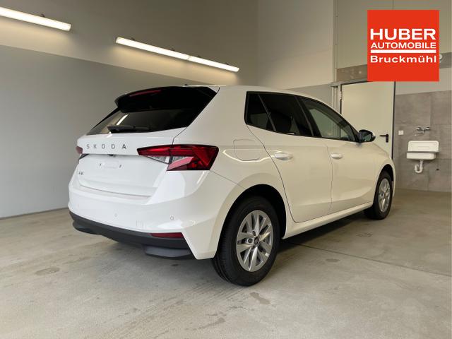 Skoda / Fabia / Weiß / / / 115PS DSG AHK+Kamera