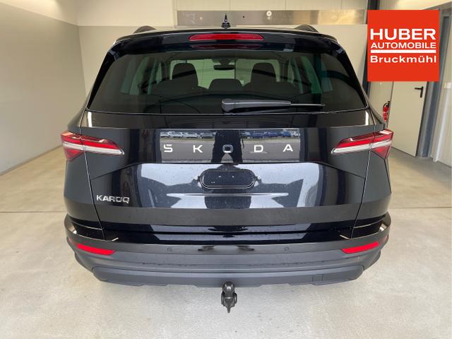 Skoda / Karoq / Schwarz / / / 150PS DSG Navi+ACC+AHK+Kessy+Kamera+Sitzheiz