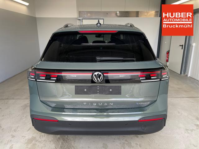 Volkswagen / Tiguan / Grün / / / eHybrid DSG 360°+Navi+Kessy+AHK