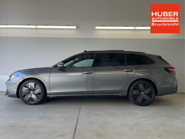 Volkswagen / Passat Variant / Grau / / / 265PS AHK+Pano+Harman Kardon