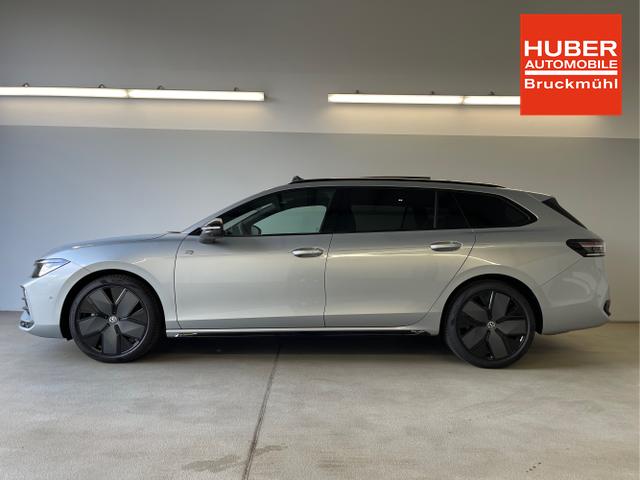Volkswagen / Passat Variant / Silber / / / 265PS AHK+Pano+Harman Kardon