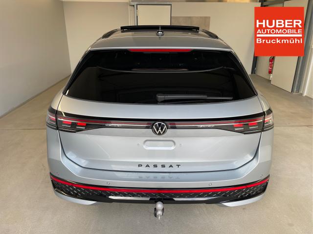 Volkswagen / Passat Variant / Silber / / / 265PS AHK+Pano+Harman Kardon