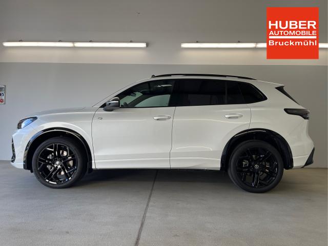 Volkswagen / Tiguan / Weiß / / / 193PS TDI 4M Black+AHK+Stdhz+360°+Leder+IQ.Light+Drive+HUD+Harman+Pano