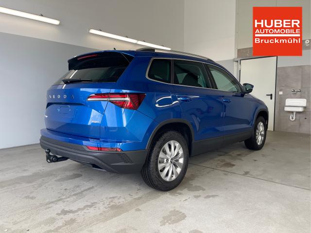 Skoda / Karoq / Blau / / / 150PS TDI DSG 4x4 AHK+Navi+ACC+Kamera+Sitzheiz+eHeck+GV5
