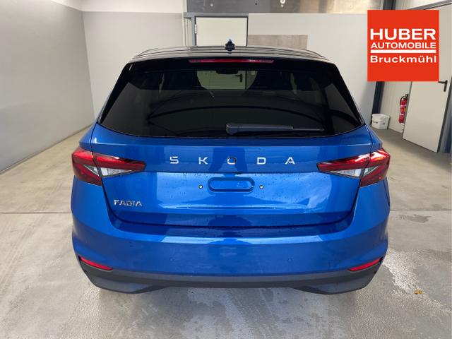 Skoda / Fabia / Blau / / / Selection 115PS DSG AHK+Dynamic+Kamera+Kessy+Alu16+Sitzheiz+Climatron+PDCvohi 