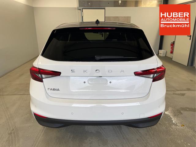 Skoda / Fabia / Weiß / / / 115PS DSG Dynamic+Kamera+Kessy+Alu16+Sitzheiz+Climatronic+PDCvo+hi