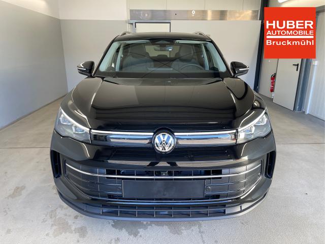 Volkswagen / Tiguan / Schwarz / / / 150PS eTSI DSG AHK+360°+IQ.Light+IQ.Drive+Navi