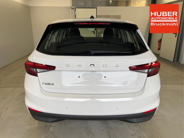 Skoda / Fabia / Weiß / / / 95PS Sitzheizung+4 Jahre Garantie