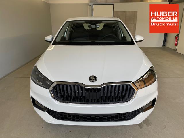 Skoda / Fabia / Weiß / / / 95PS Sitzheizung+App-Connect