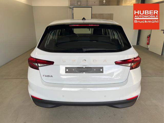 Skoda / Fabia / Weiß / / / 95PS Sitzheizung+App-Connect