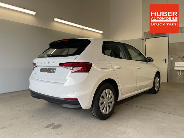 Skoda / Fabia / Weiß / / / 95PS Sitzheizung+App-Connect