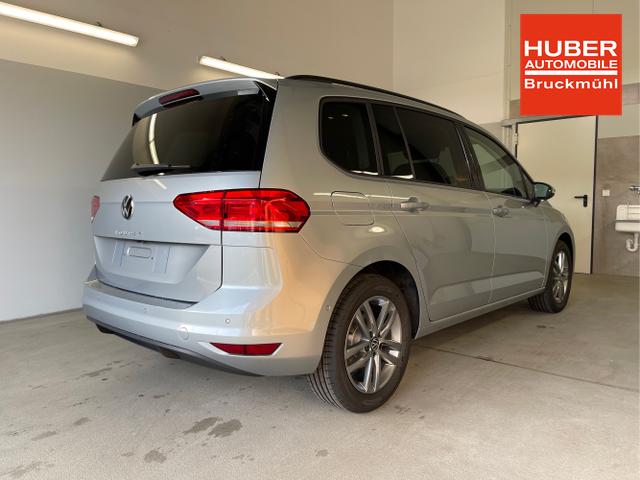 Volkswagen / Touran / Silber / / / 1.5 TSI DSG 7Sitz+AHK+IQ.Light+Kamera+Navi+eHeck+Keyless+Sitzheiz