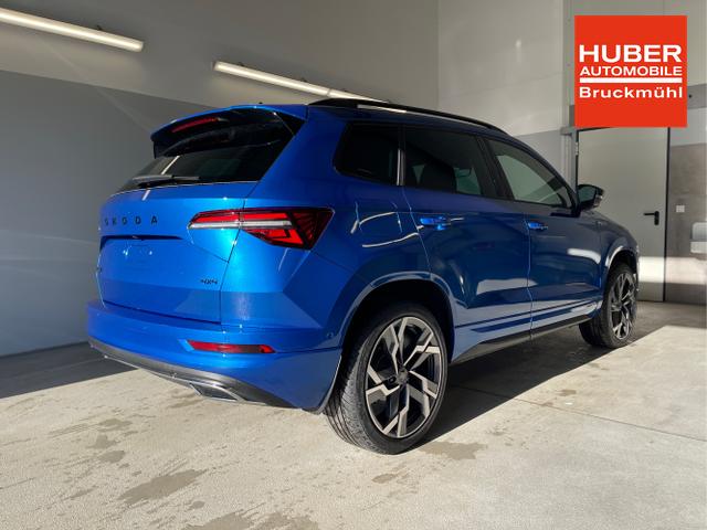 Skoda / Karoq / Blau / / / TSI 4x4 360°+19 Zoll+Navi+AHK