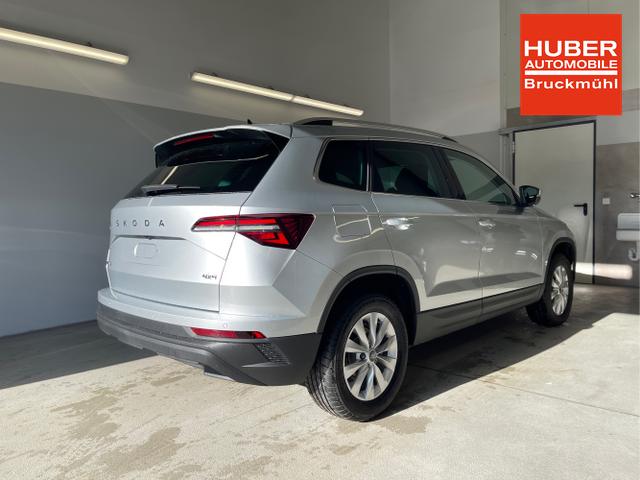 Skoda / Karoq / Silber / / / 150PS TDI DSG 4x4 AHK+Navi+ACC+Kamera+Sitzheiz+eHeck+GV5