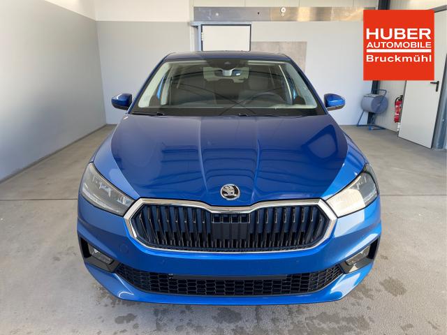 Skoda / Fabia / Blau / / / 115PS DSG Alu+AHK+Kessy+Kamera+GV5+Sitzheiz