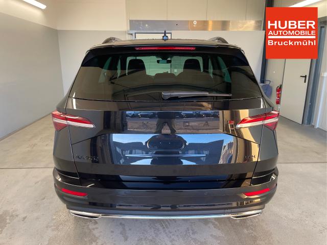 Skoda / Karoq / Schwarz / / / TSI 4x4 360&deg;+19 Zoll+Navi+AHK