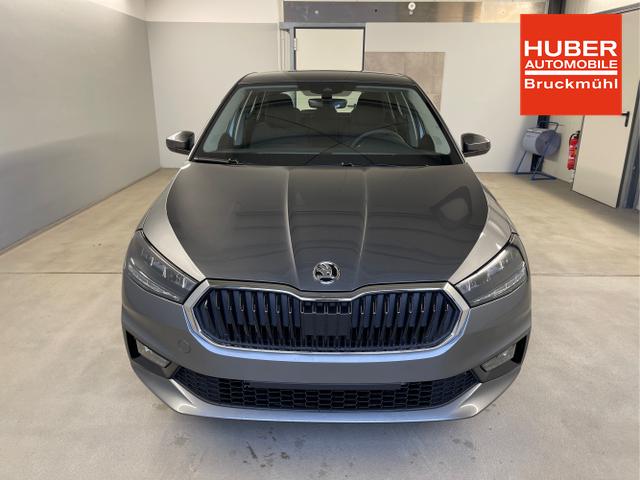 Skoda / Fabia / Grau / / / Drive 115PS GV5+Sitzheiz+AppConnect+LED+Armlehne+Touch+PDC+Nebel