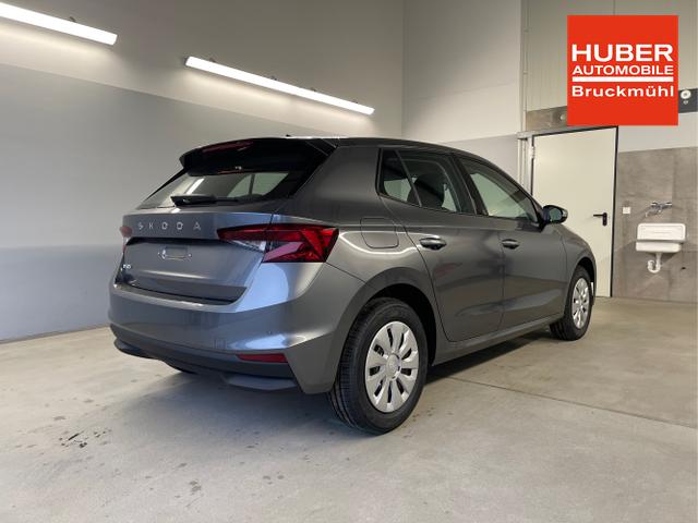 Skoda / Fabia / Grau / / / Drive 115PS GV5+Sitzheiz+AppConnect+LED+Armlehne+Touch+PDC+Nebel