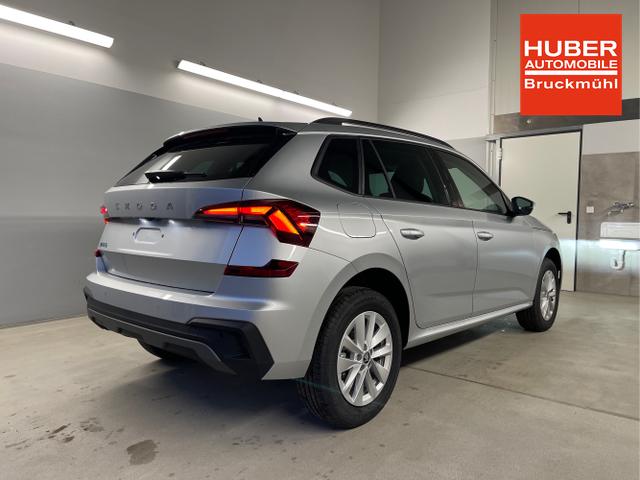 Skoda / KAMIQ / Silber / / / 115PS DSG Matrix+AHK+Kamera+PDC vor+hi+Kessy+Sitzheizung+GVL