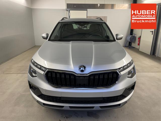 Skoda / KAMIQ / Silber / / / 115PS DSG Matrix+AHK+Kamera+PDC vor+hi+Kessy+Sitzheizung+GVL