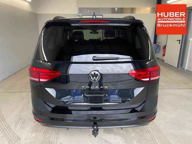 Volkswagen / Touran / Schwarz / / / 7Si+IQ.Light+TrailerAss+Cam