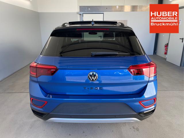 Volkswagen / T-Roc / Blau / / / TDI DSG Pano+Black Style+AHK+Navi+ergoActive+IQ.Drive+Kamera+Keyless