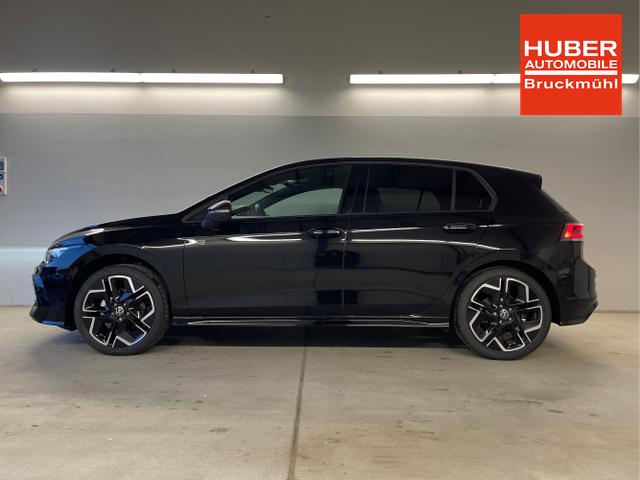 Volkswagen / Golf / Schwarz / / / 150PS DSG+Black Style