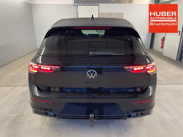 Volkswagen / Golf / Schwarz / / / 150PS DSG+Black Style