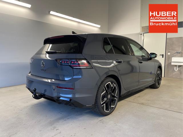 Volkswagen / Golf / Grau / / / 150PS DSG+Black Style