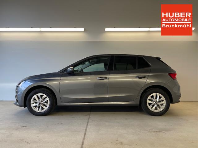 Skoda / Fabia / Grau / / / 115PS Alu+AHK+Kessy+Kamera+GV5