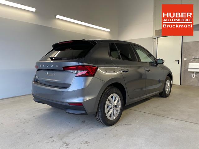 Skoda / Fabia / Grau / / / 115PS Alu+AHK+Kessy+Kamera+GV5