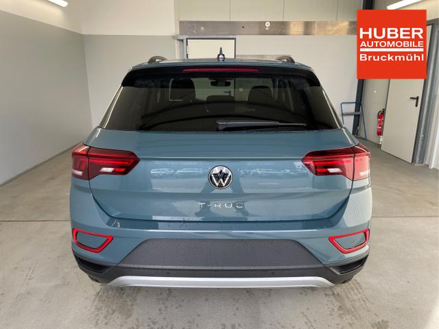 Volkswagen / T-Roc / Blau / / / 150PS AHK+Keyless+Kamera+ACC+Sitzheiz+Climatronic+Alu17