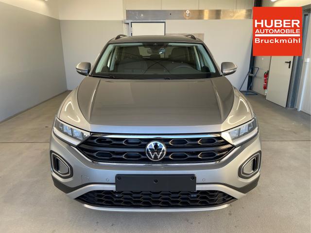 Volkswagen / T-Roc / Silber / / / 150PS AHK+Keyless+Kamera+ACC+Sitzheiz+Climatronic+Alu17