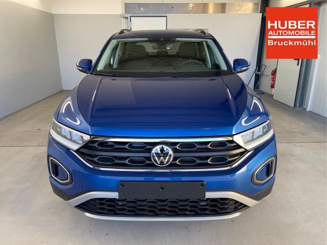 Volkswagen / T-Roc / Blau / / / 150PS AHK+Keyless+Kamera+ACC+Sitzheiz+Climatronic+Alu17