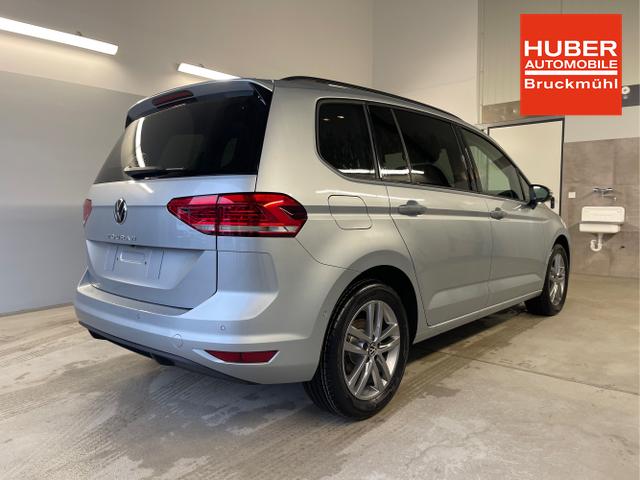 Volkswagen / Touran / Silber / / / 7Si+IQ.Light+TrailerAss+Cam