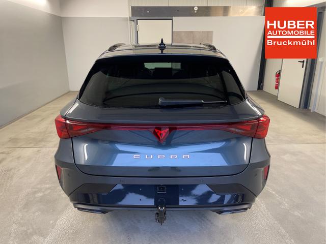 Cupra / Leon Sportstourer / Grau / / / 150PS TDI DSG AHK+Matrix+Navi+Kessy+Kamera+SideAssist+Sitzheiz+Alu18